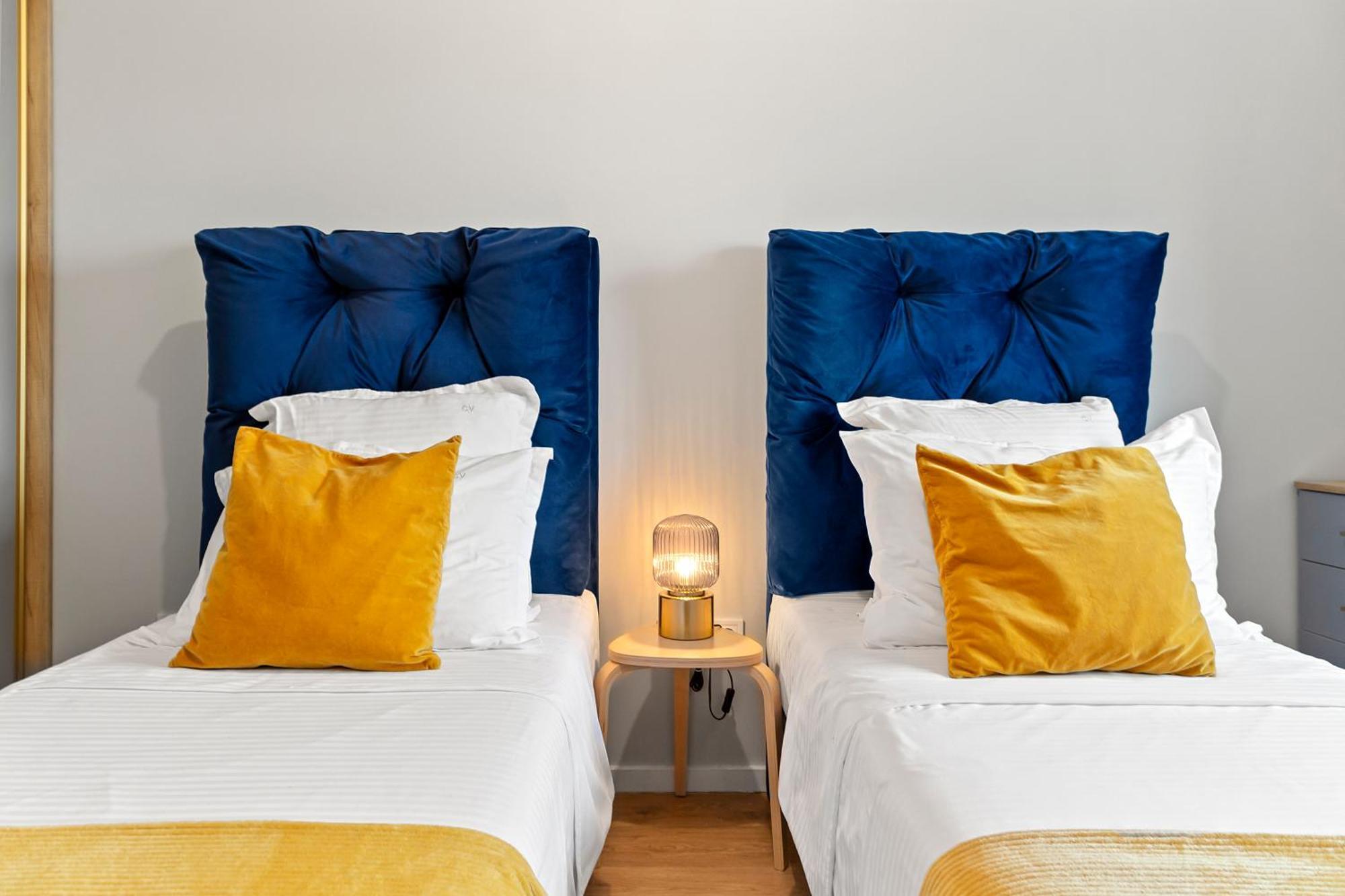 Mido Park Apartment With Private Parking & Self Check-In บูคาเรสต์ ภายนอก รูปภาพ